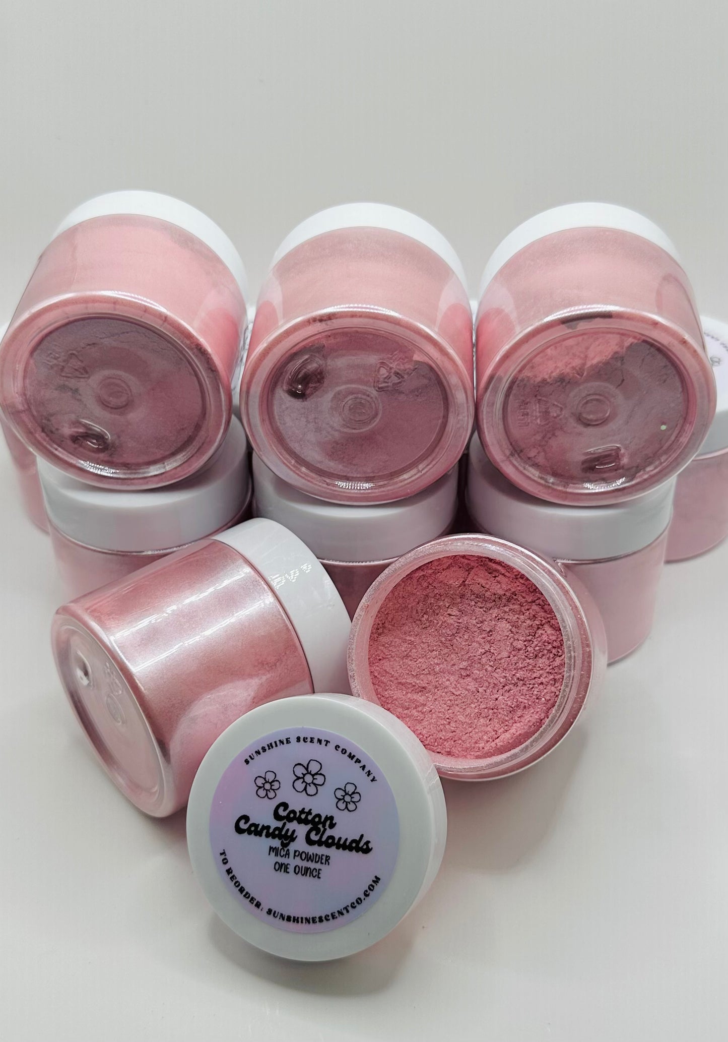 Cotton Candy Clouds Mica Powder