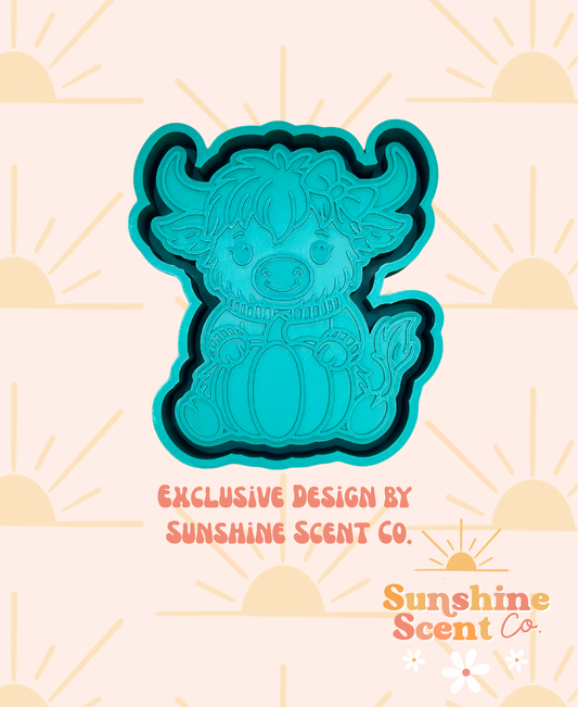 Highland Cow Holding Pumpkin Freshie Mold