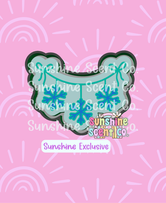 Coquette Snowflake Garland Freshie Mold