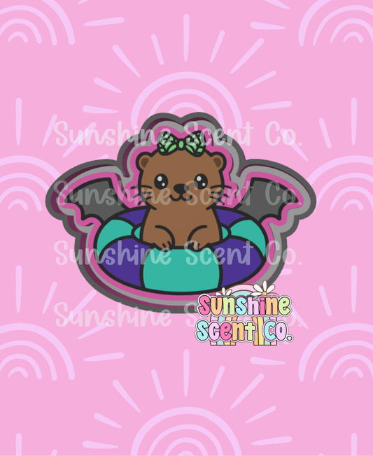 Otter in Bat Floatie Freshie Mold