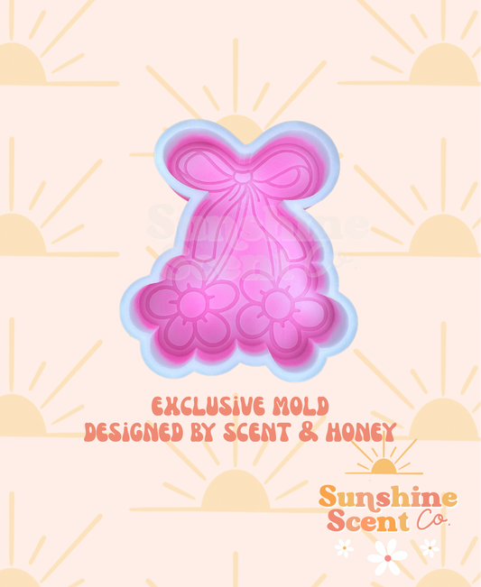 Flower Cherries with Bow Freshie Mold